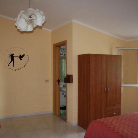 Camere & Case Vacanze Lo Scoglio كاسيل دي توسا المظهر الخارجي الصورة
