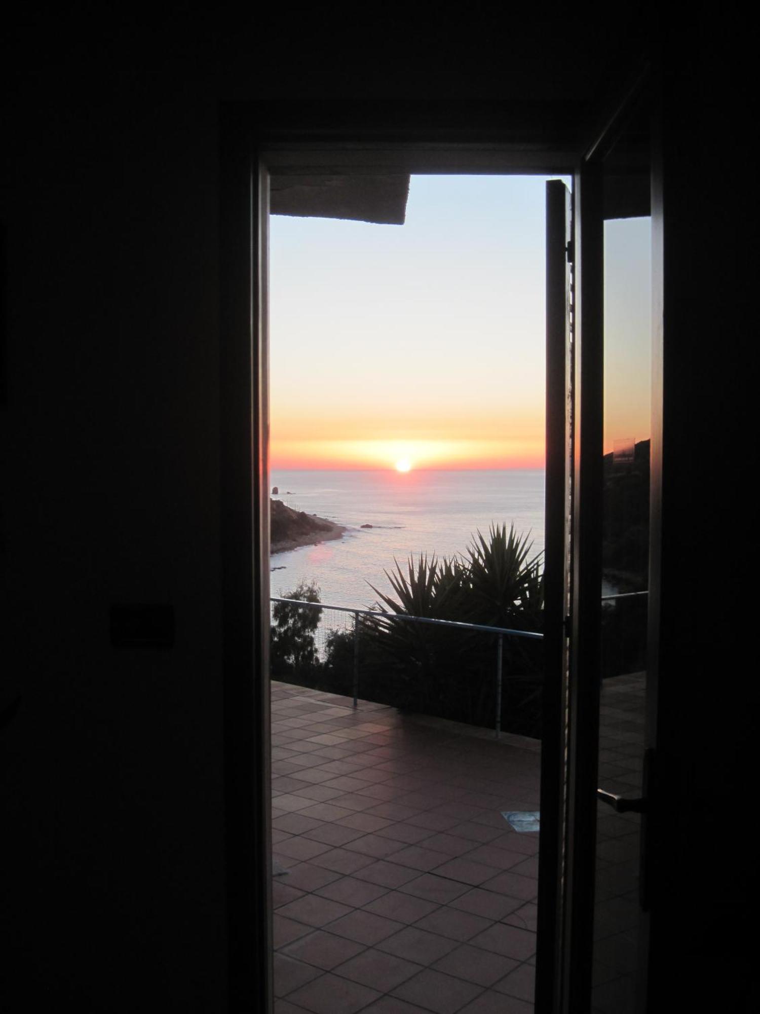 Camere & Case Vacanze Lo Scoglio كاسيل دي توسا الغرفة الصورة