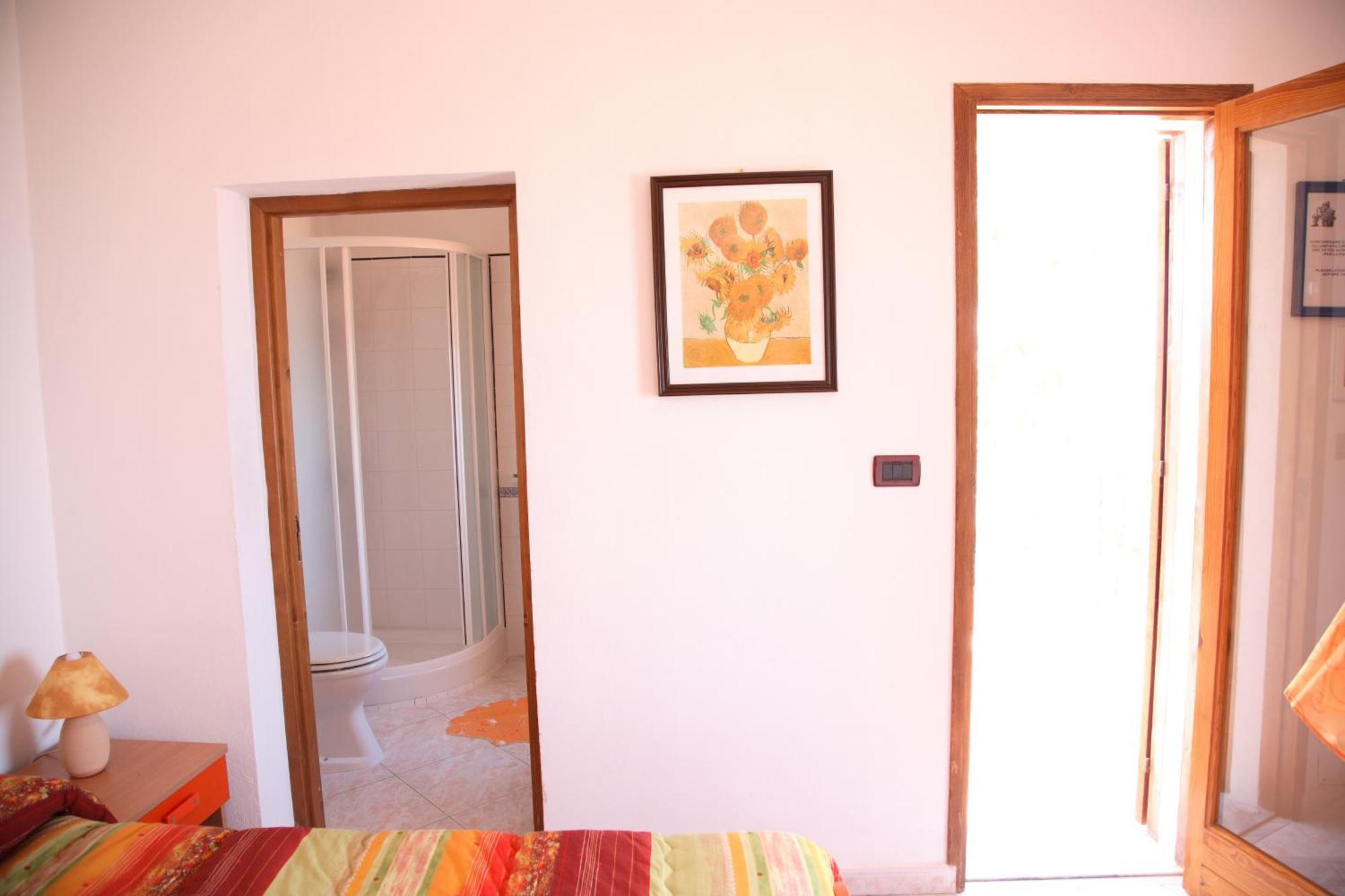 Camere & Case Vacanze Lo Scoglio كاسيل دي توسا المظهر الخارجي الصورة